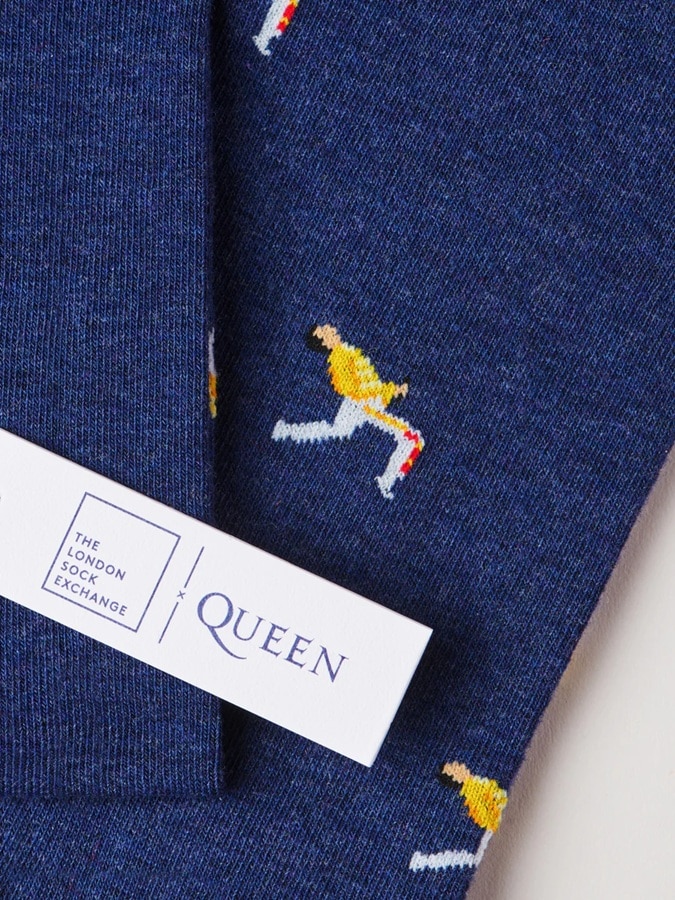 web-queen-freddie-SWINGTAG_900x