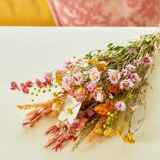 Dried Flowers Field Bouquet Medium - Sunny Delight