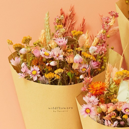 Dried Flowers Field Bouquet Medium - Sunny Delight