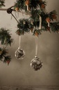 Flora Ornaments, M